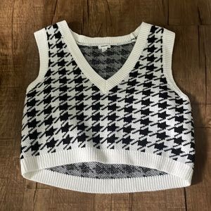 GARAGE Houndstooth Sweater Vest